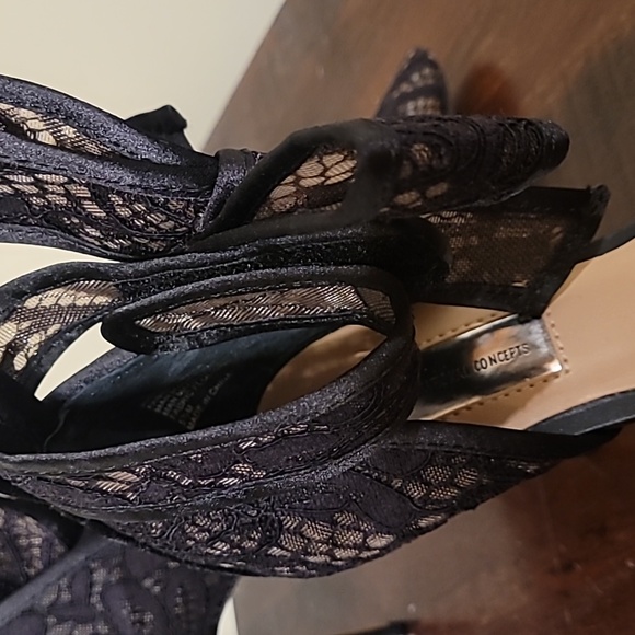 International Concept Black Lace stilettos - Picture 4 of 8